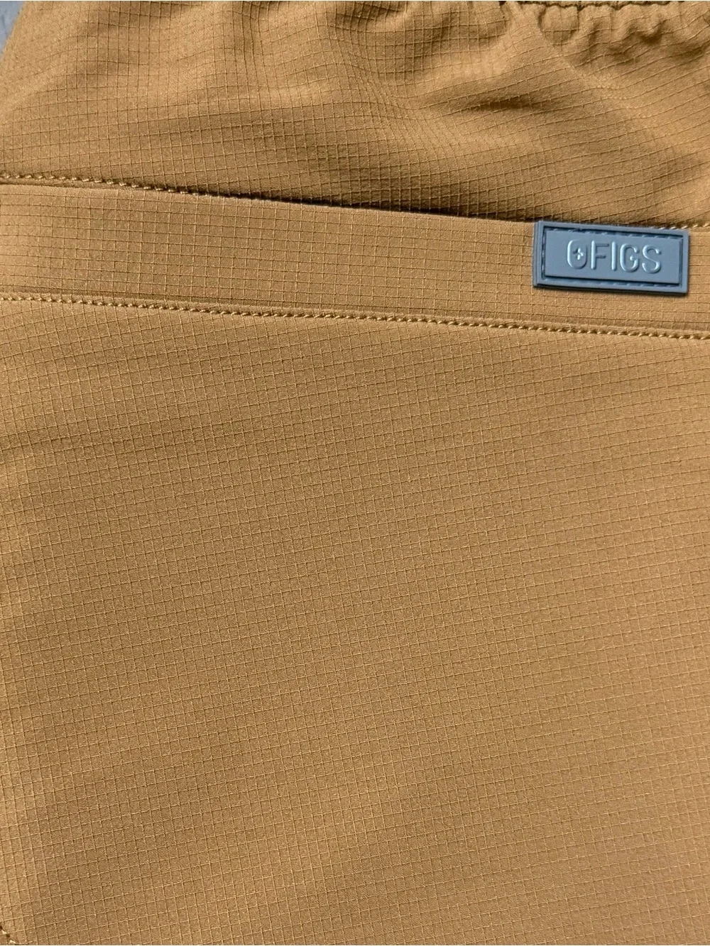 NWT FIGS Men’s Indestructible Cargo Scrub Pant Earth Tan Brown Ripstop XS Reg